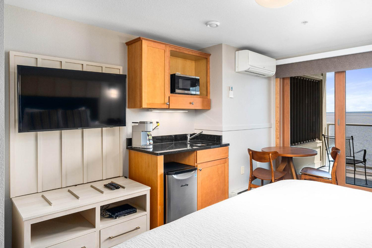 Bedroom 2, Beacon Pointe on Lake Superior, Saint Louis