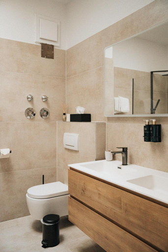 Bathroom 4, The Blasky, Frankfurt am Main