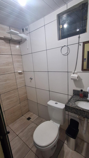 Bathroom, Hostel Casa Uniao, Maracaju