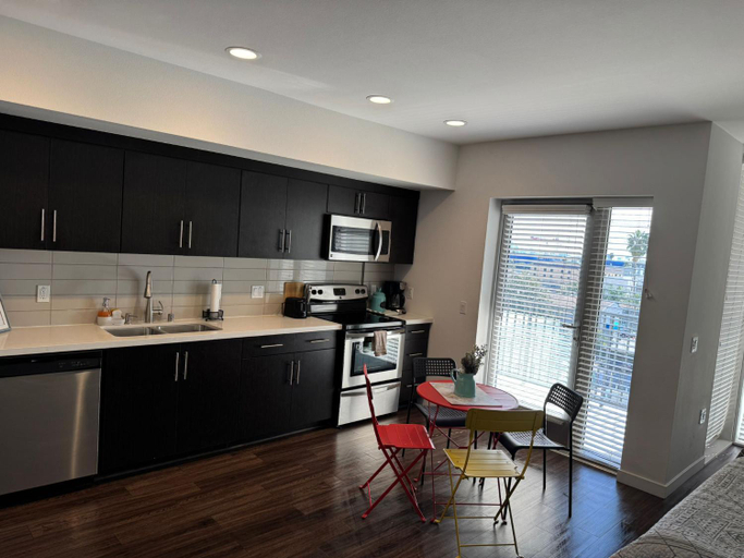 Others 4, Incredible Hollywood Loft Free Parking, Los Angeles