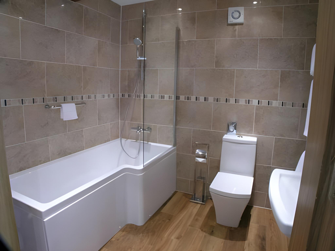 Bathroom 4, Green Grove Country House, North Yorkshire