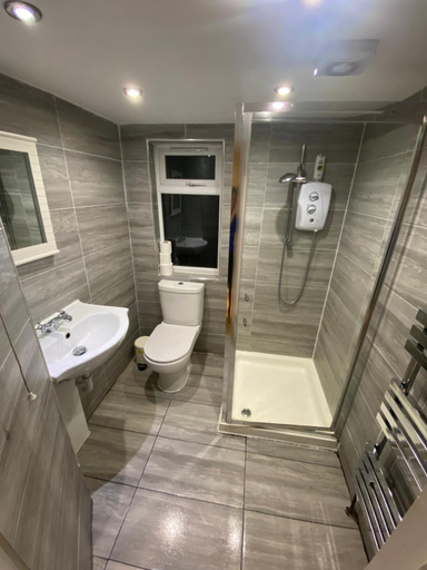 Others 4, 4 Bedroom Apartment & 2 Bedroom apartment, London