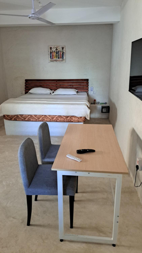 Bedroom 3, Kaleb's Beachfront Serviced Studio Apartments, Malindi