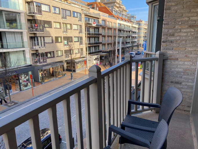 Others 4, Apartment in Nieuwpoort-Bad by the Beach, West-Vlaanderen