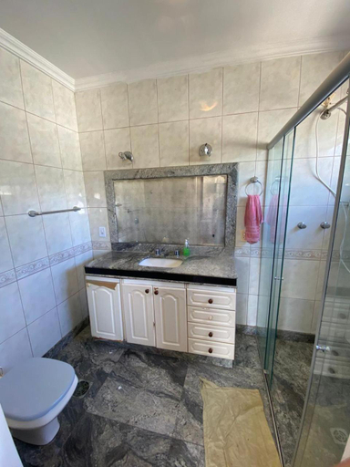 Bathroom, Republica Os Bartira, Ouro Preto