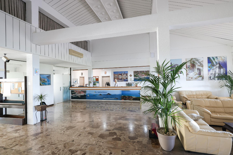 Public Area 4, Apartments Medena, Seget