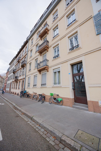 Others 3, Le Petit Break - Strasbourg Gare - Petite France - Commerces a Proximite, Bas-Rhin