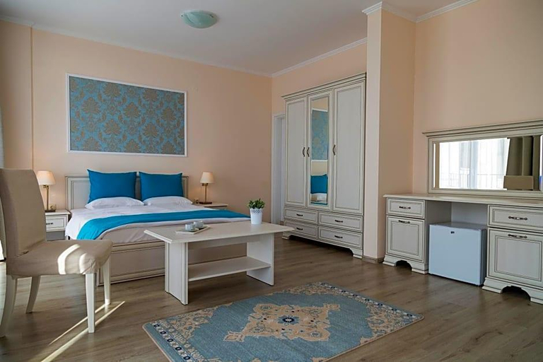 Bedroom 3, White Rock Castle Hotel & Wellness Club, Balchik