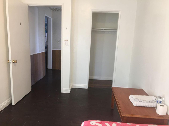 3, Sunny Rooms, Los Angeles