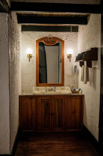 Bathroom 4, Hacienda Pinsaquí, Otavalo