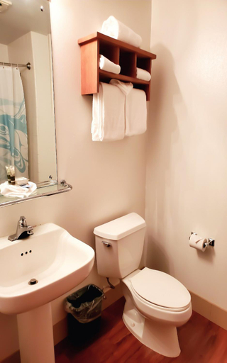 Bathroom 3, Cape Fox Lodge, Ketchikan Gateway