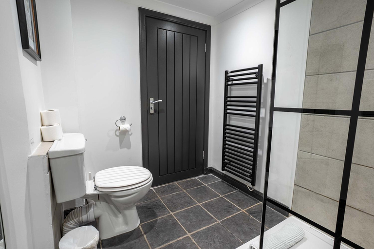Bathroom 3, Sutherland mini apartments, Highland