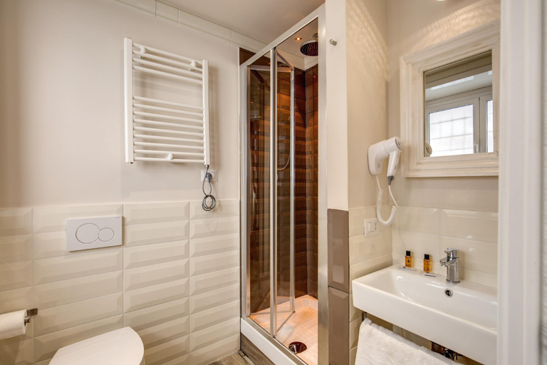 Bathroom 4, Casa Mia Vaticano Guest House, Rome