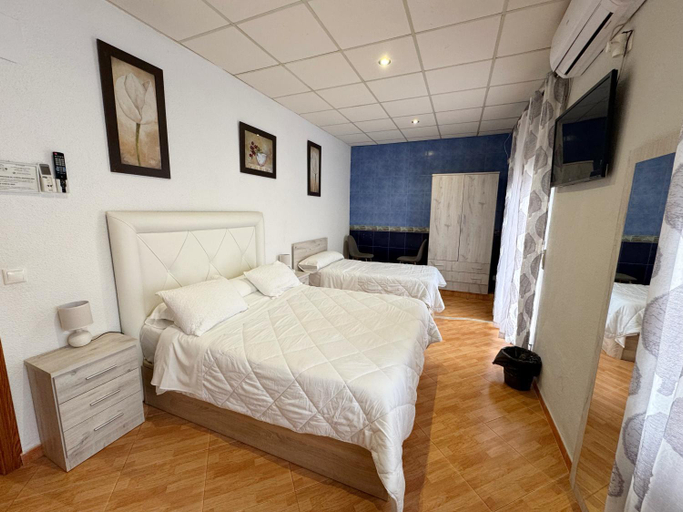 Bedroom, Hostal El Brillante - Alojamientos El Duque, Córdoba