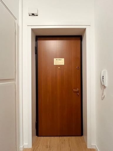 Others 2, IL DANDY appartamento con parcheggio, Trieste