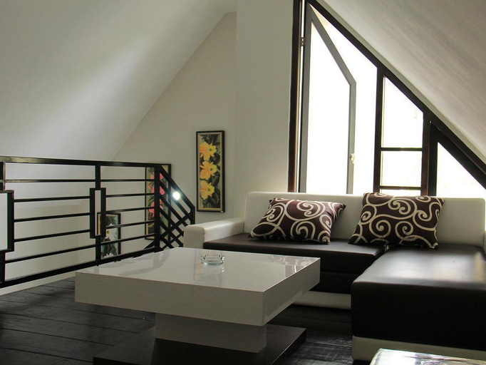 Interior view 1, Villa Amaryllis Kaliurang, Sleman