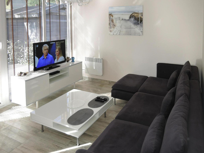 Others 5, Apartment in Lukecin near Sandy Beach, Kamień