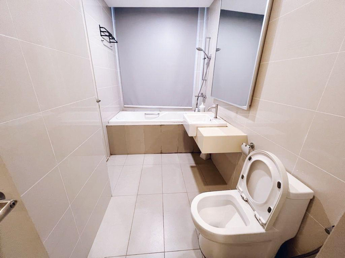 Bathroom 4, PROMO Connected Train 2 Bedroom ABOVE MALL 289, Kuala Lumpur