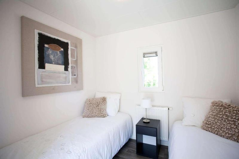 Bedroom 3, Droompark Buitenhuizen, Velsen