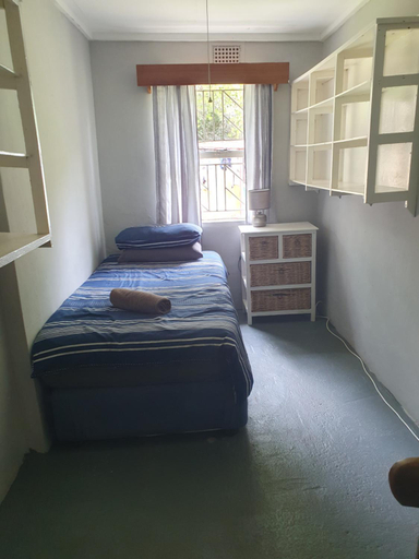 Others 4, Nandi's Place, Thabo Mofutsanyane