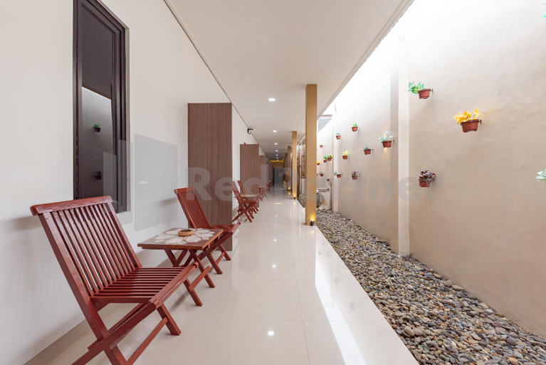 Public Area 3, Ummi Home Syariah Mitra RedDoorz, Tegal