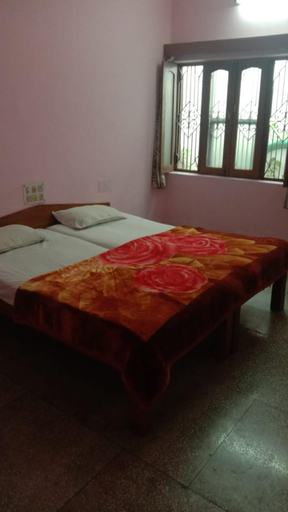 Others 5, hotel yogi lodge, Chhatarpur
