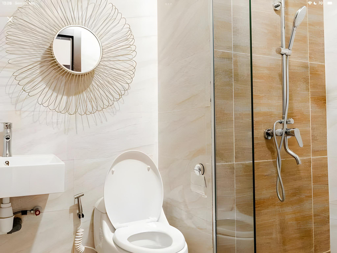 Bathroom, SLEPTOPIA-UNIT 48M2 WITH COZY INTERIOR CITY VIEW, Batam