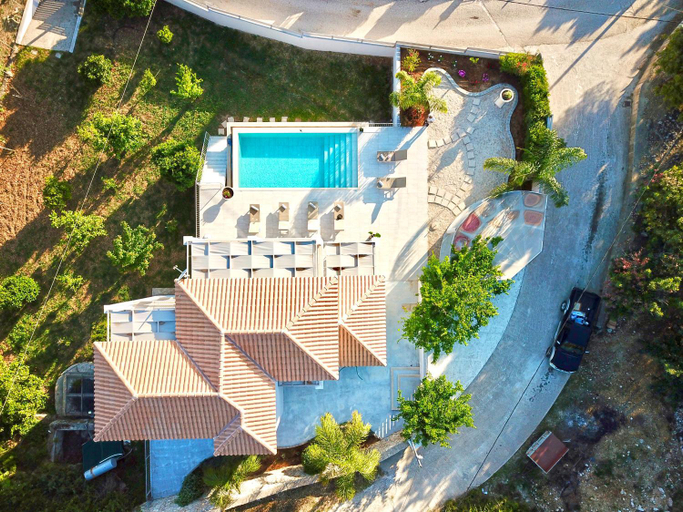 Others 5, Villa Effi Lourdata, Ionian Islands