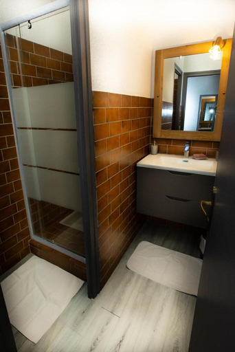 Bathroom 3, La Ferme du Lay, Haute-Savoie