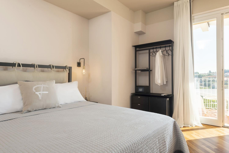 Others 5, Camere Relais Filomare, Ancona