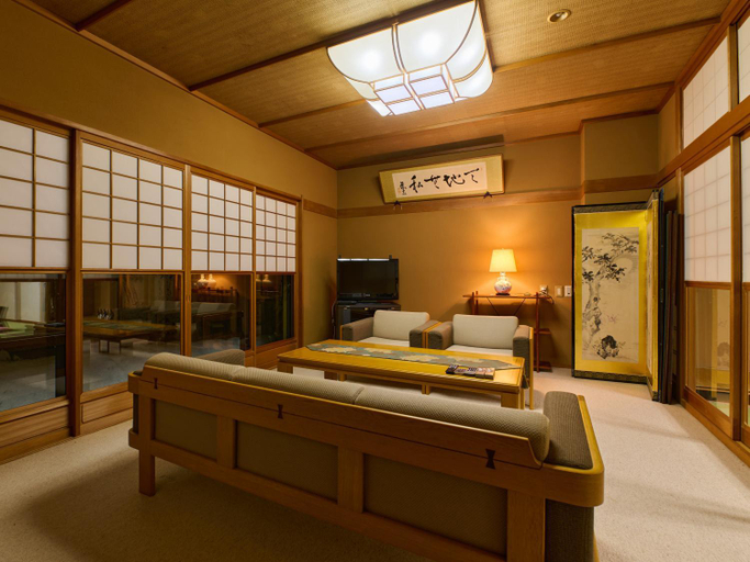 Bedroom 3, Chikuba Shinyotei Ryokan, Hakodate