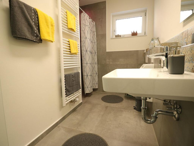 Bathroom 3, Haus Edith Modern retreat, Südwestpfalz