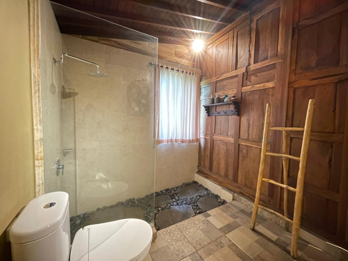 Bathroom 5, Mirah Guest House, Gianyar