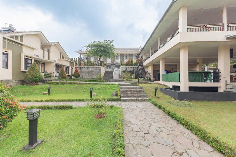 Exterior & Views, Incottage Inkoppabri Puncak, Bogor