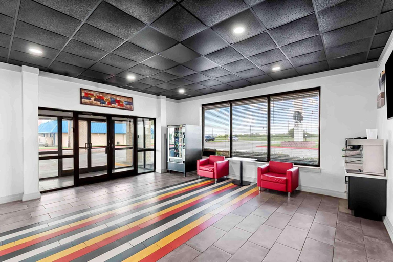 Public Area 2, Studio 6 Port Lavaca, TX, Calhoun