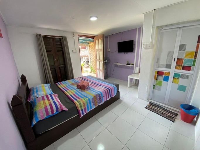 Bedroom 2, Dangau Sala D'Kontena, Yan