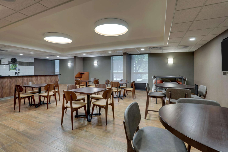 Food & Drinks 3, Drury Inn & Suites Charlotte University Place, Mecklenburg