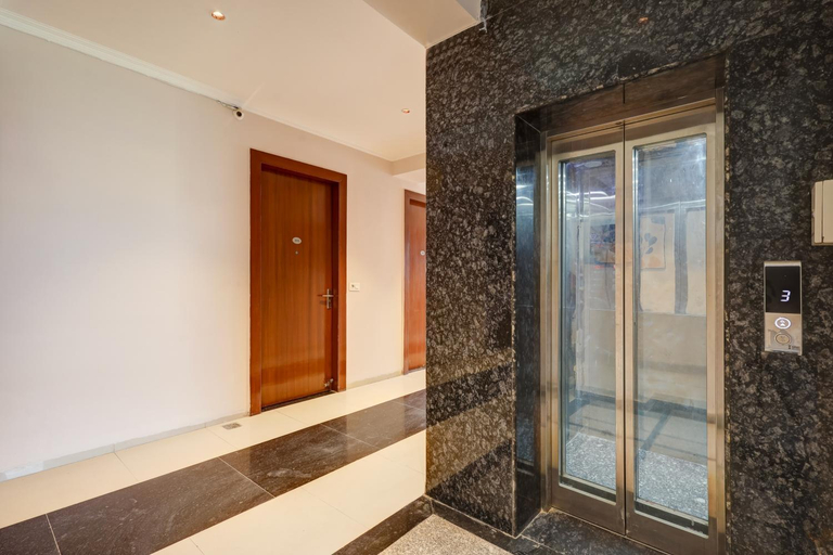 Others 5, Limewood Stay Oasis Golf Course Road, Gurgaon