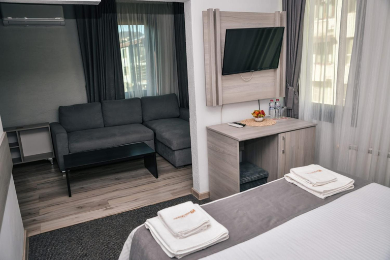 Others 4, HOTEL GOLDEN CITY, Zlatograd