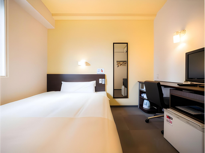 Bedroom 4, Super Hotel Kuwana Ekimae, Kuwana