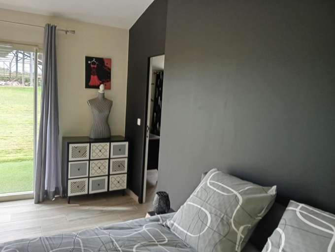 Bedroom 2, Sas au brunet, Gers
