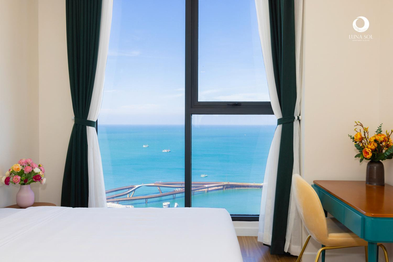 Bedroom 4, Luna Sol Sunset & Firework Signature, Phú Quốc
