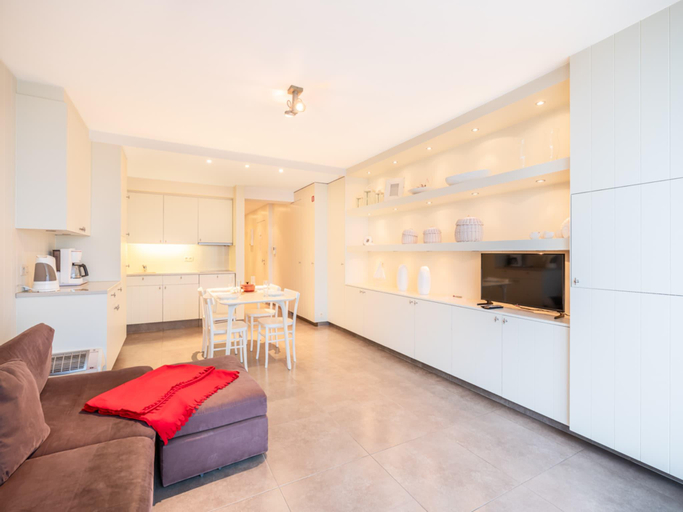 Others 5, Apartment on the Coast with Beach Access, West-Vlaanderen