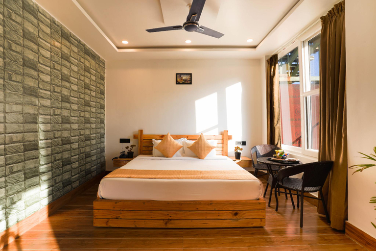 Bedroom 3, Hamilton palace , Garhwal