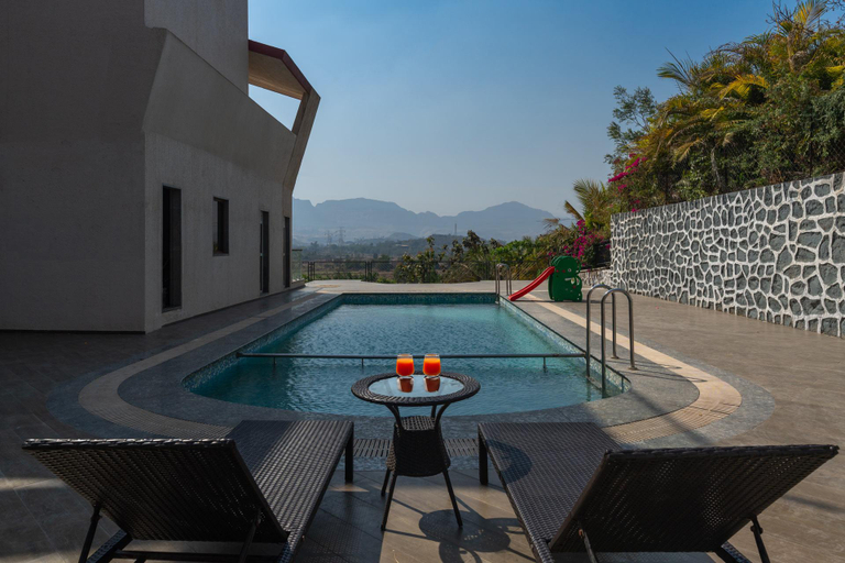Sport & Beauty 2, StayVista's Amorist Villa - Amidst Greenery, Raigarh