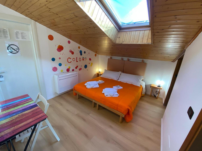Others 5, B&B Marameo, Udine