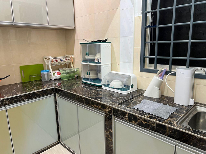 Others 5, M Guest House2, Muar