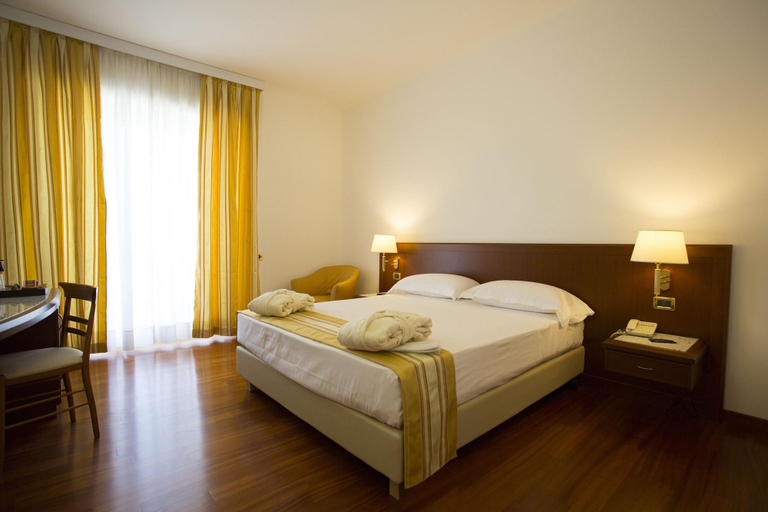 Bedroom 3, Hotel Europa Cosenza, Cosenza
