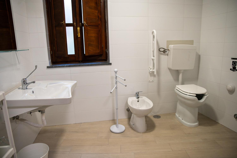 Bathroom 3, Dimora del Borgo Affittacamere, Cosenza