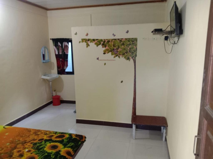 Bedroom 3, Ballaleshwar cottage, Raigarh